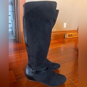 Size 9 Women’s Express Knee High Boots in Black NWT